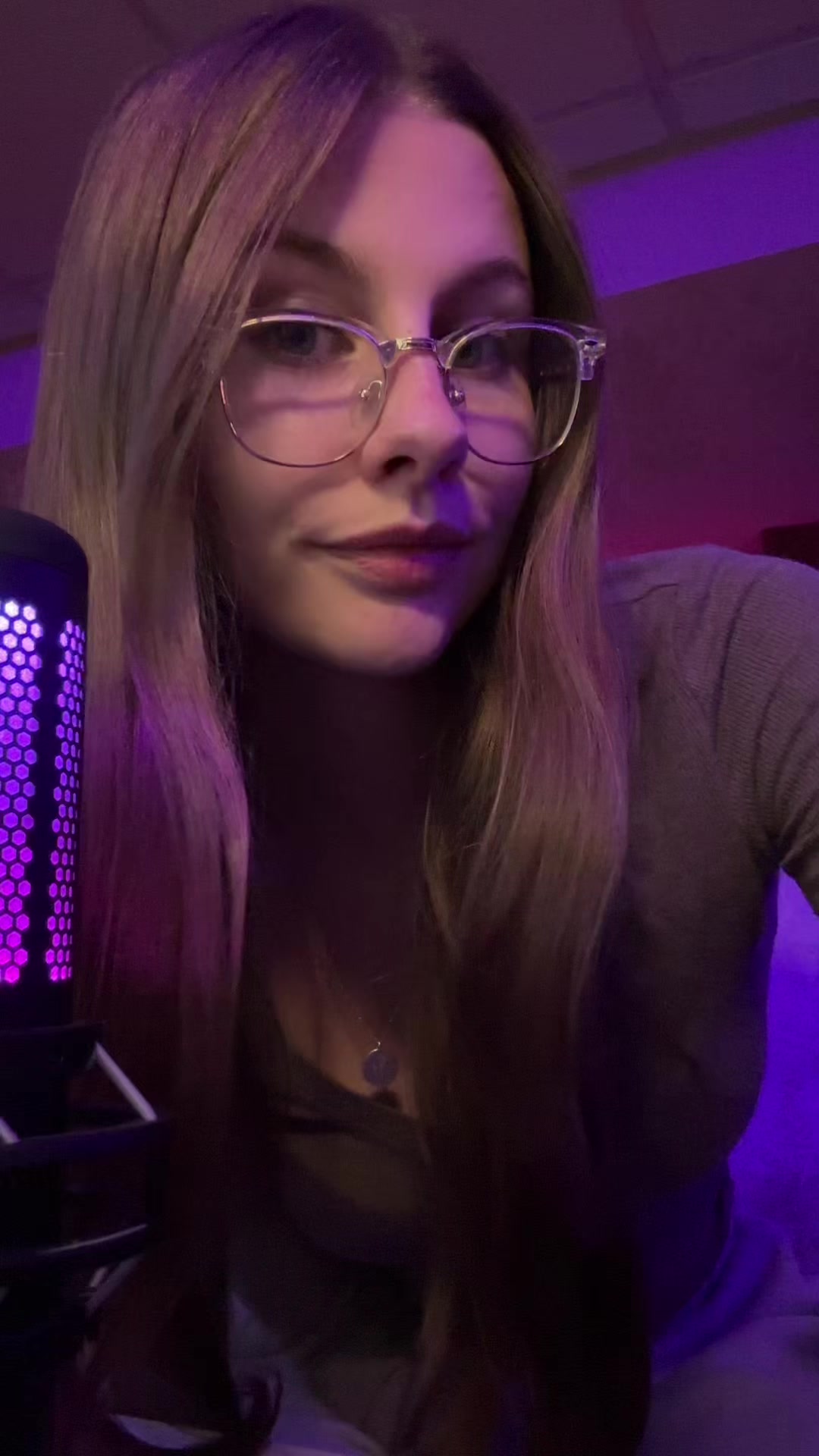 @AlannieXO | twitch