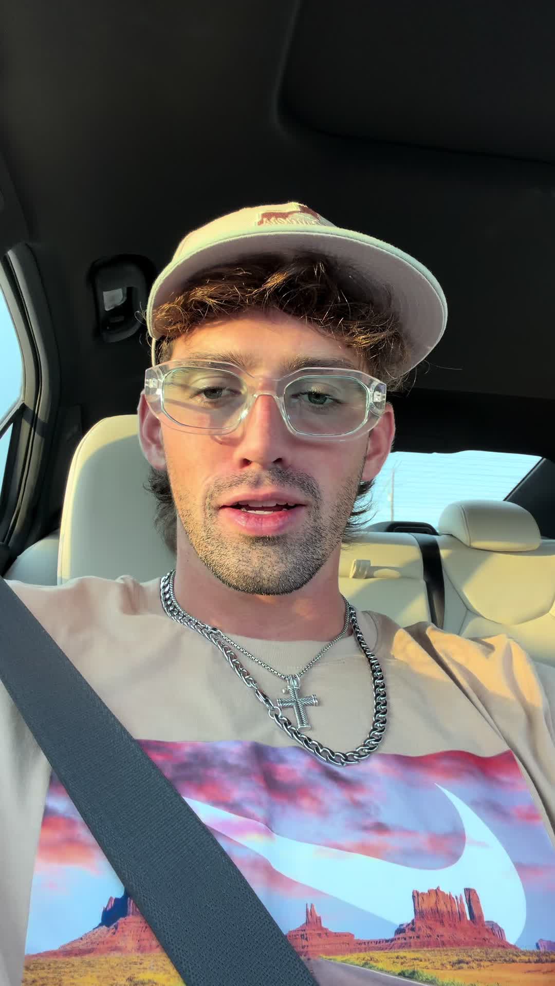 @Starvemax