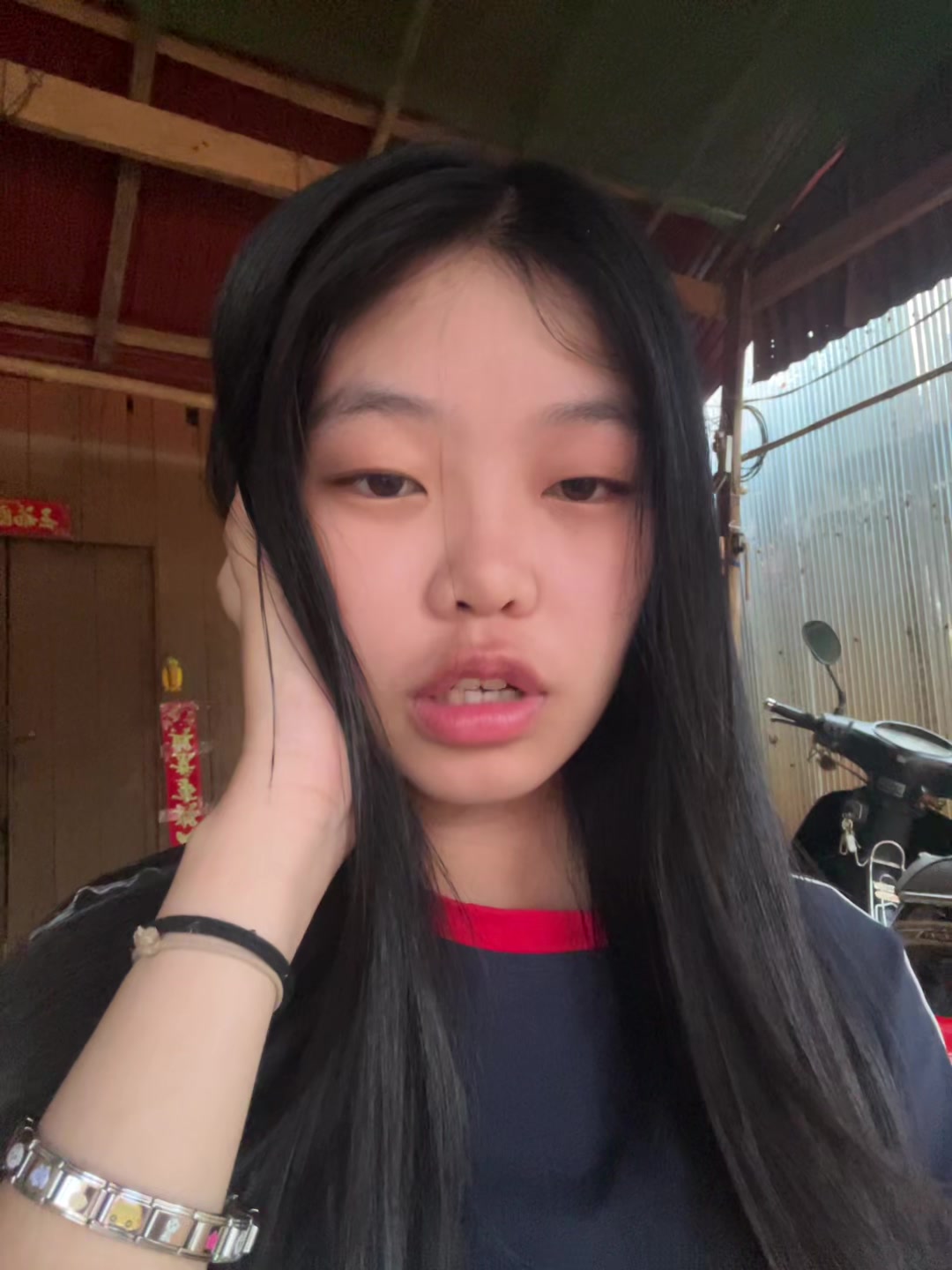 @Horr>.<