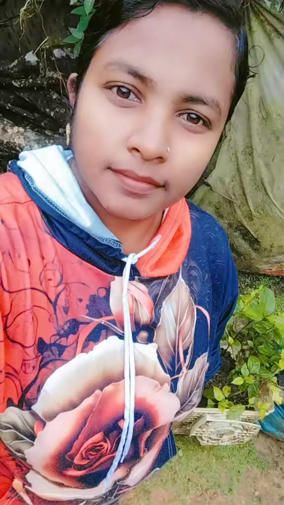 @Y.S.T . நான் ஒரு முட்டாள் பெண்