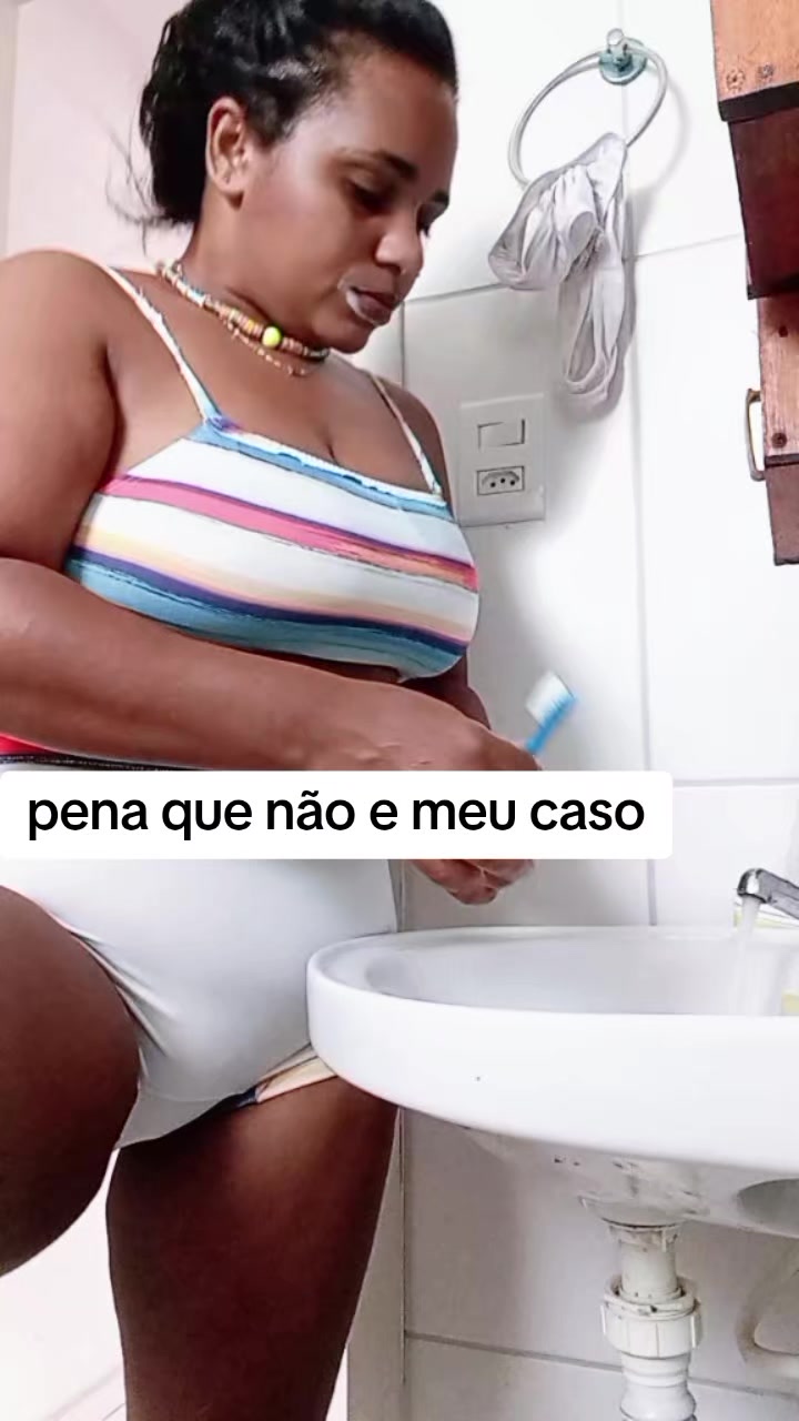@MamãeTatiiPinheiroOfc