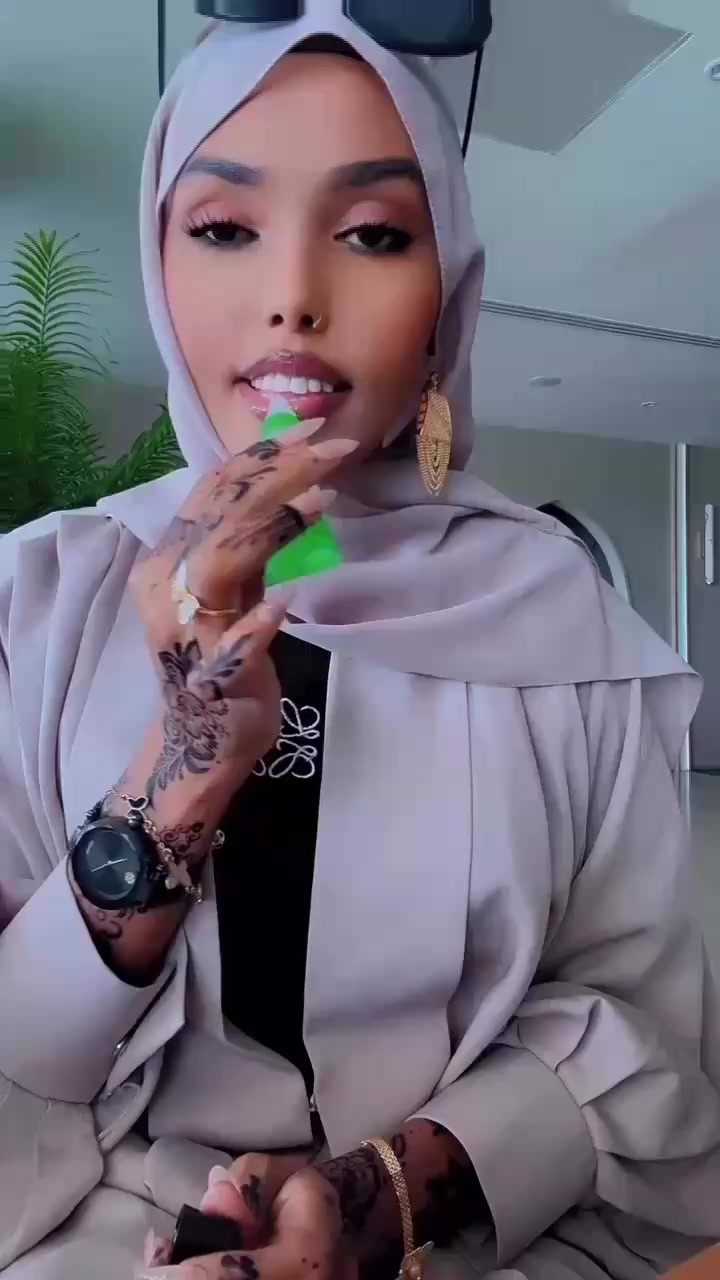 @Faatin Rooroow🎀🇸🇴
