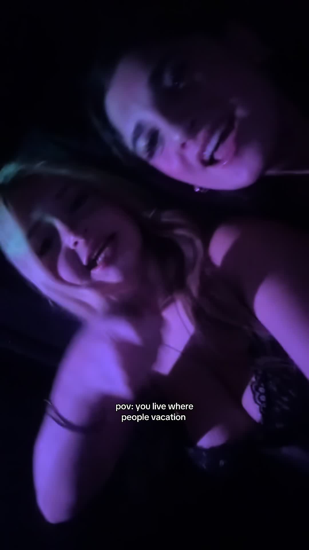 @ayla🍭🪽🍃
