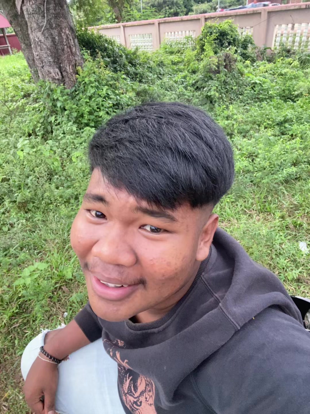 @LADET-លាដេត🧸🎈