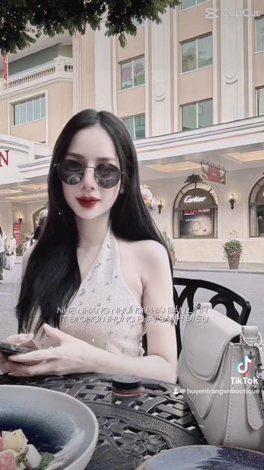 @Huyền Trang