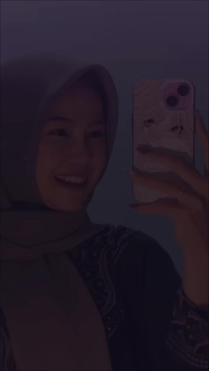 @nanaaheni_