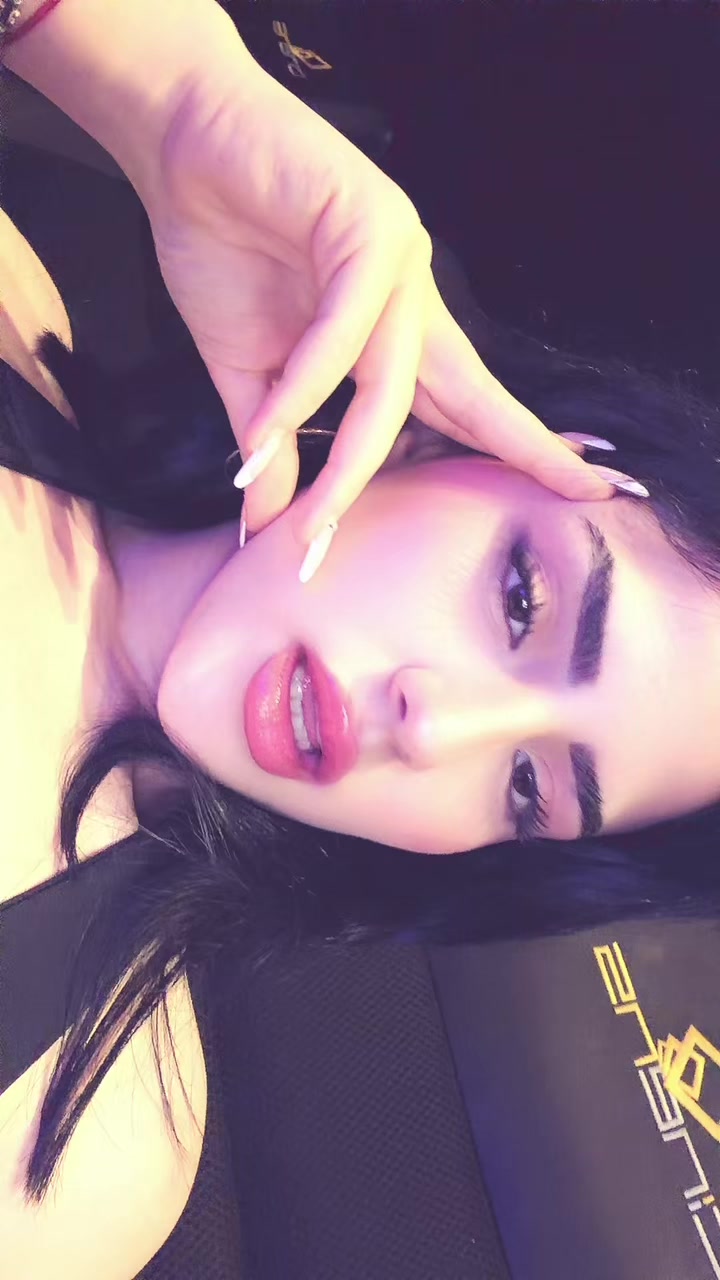 @Hayatꨄ︎