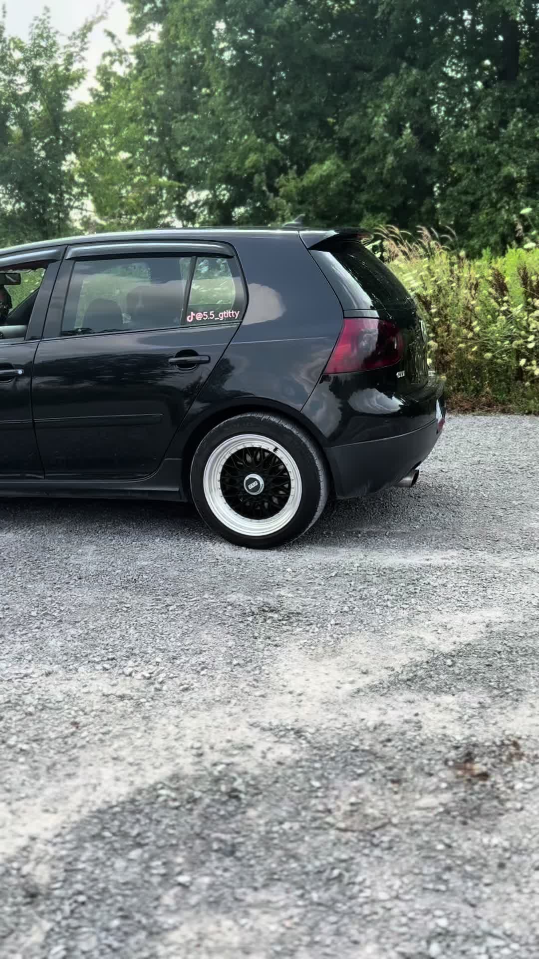 @Robin🏎️