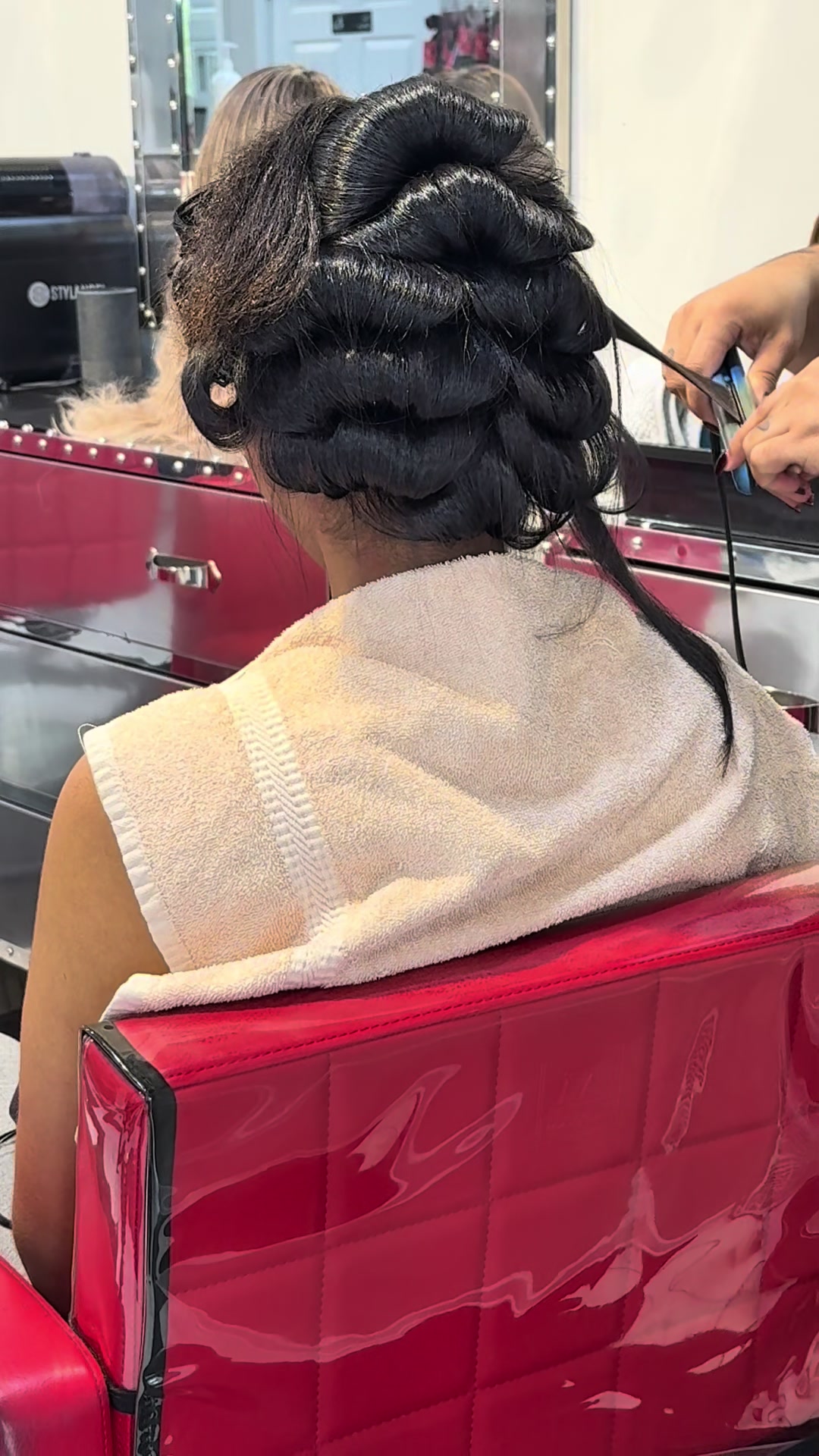 @Salon 809