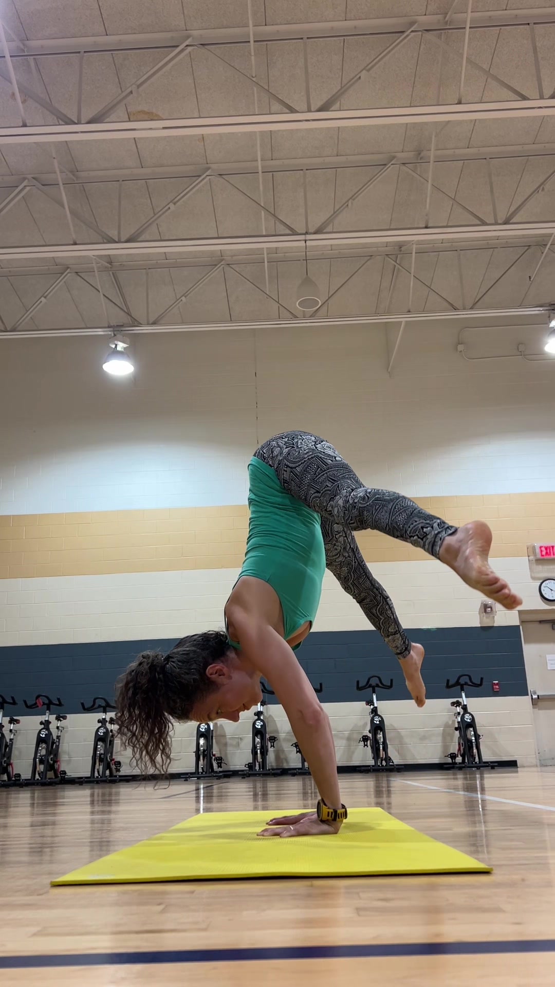 @Sarah Bublavy | Yoga + Fitness