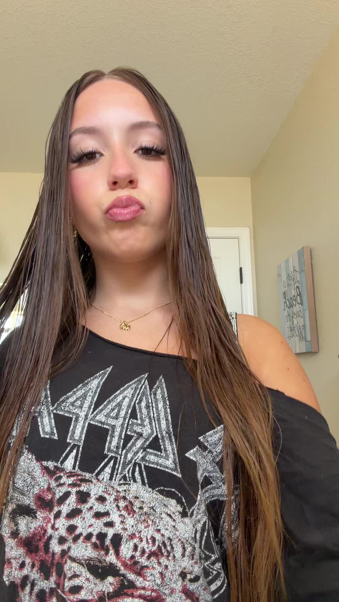 @…