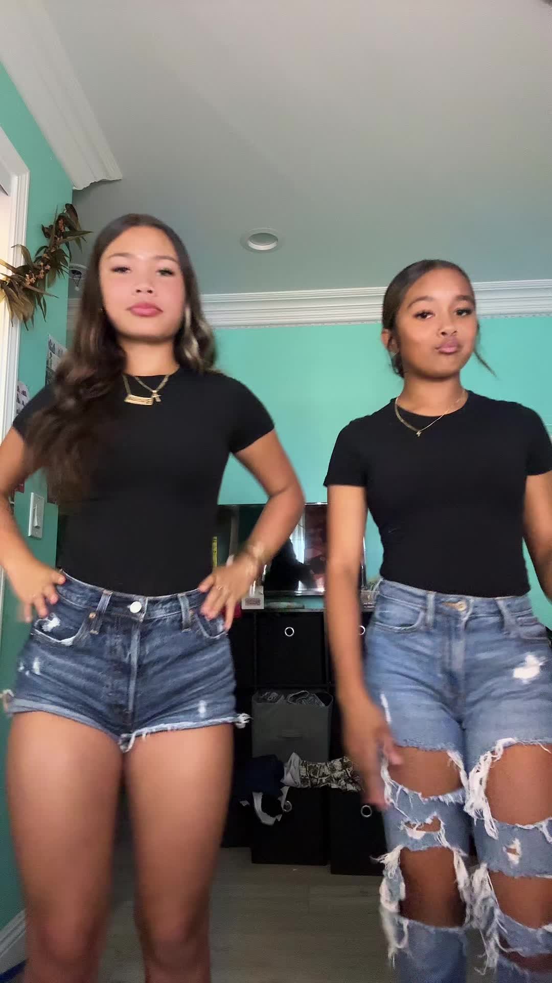 @zariah2464