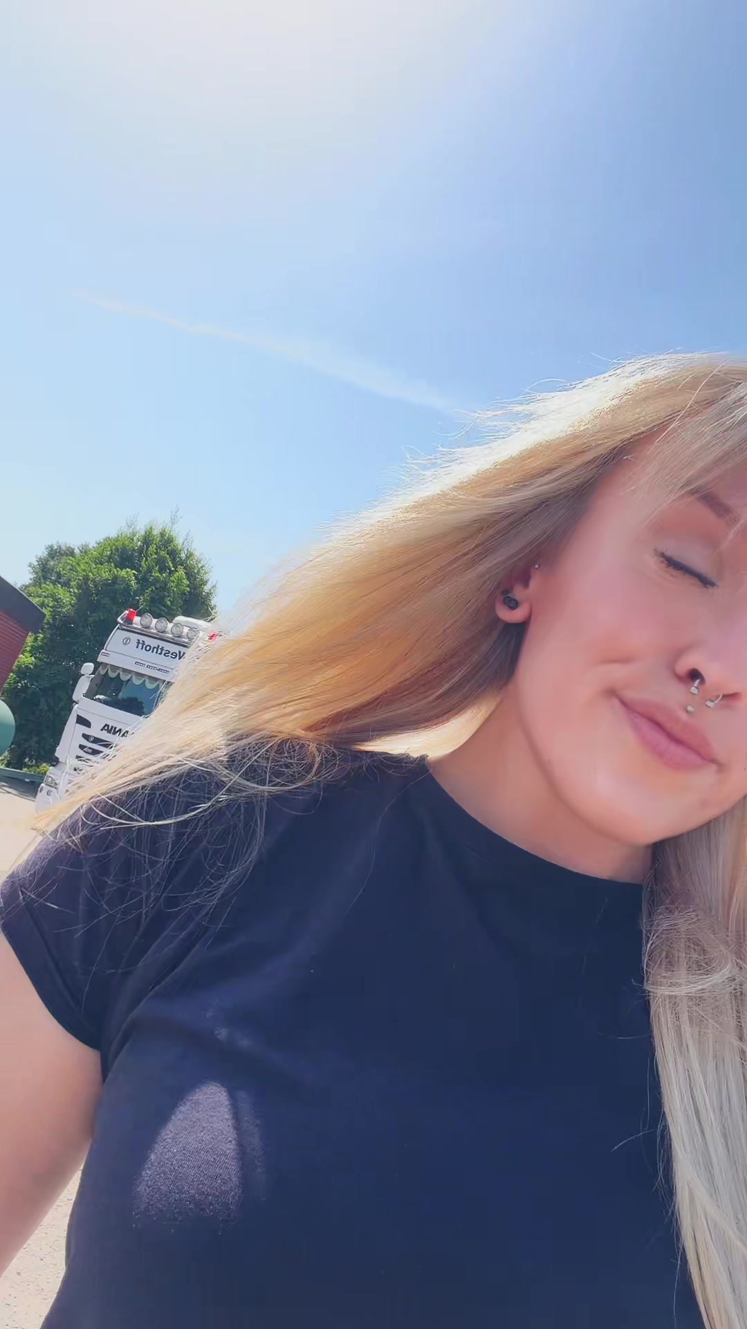 @Sarah🐝