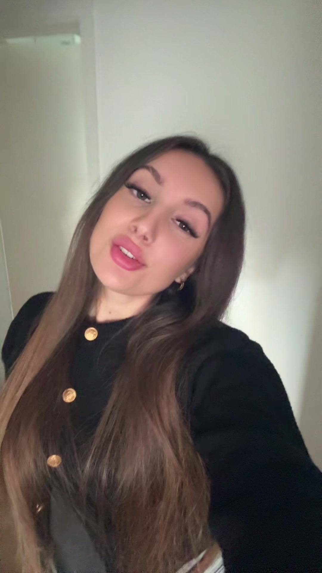 @Aulona