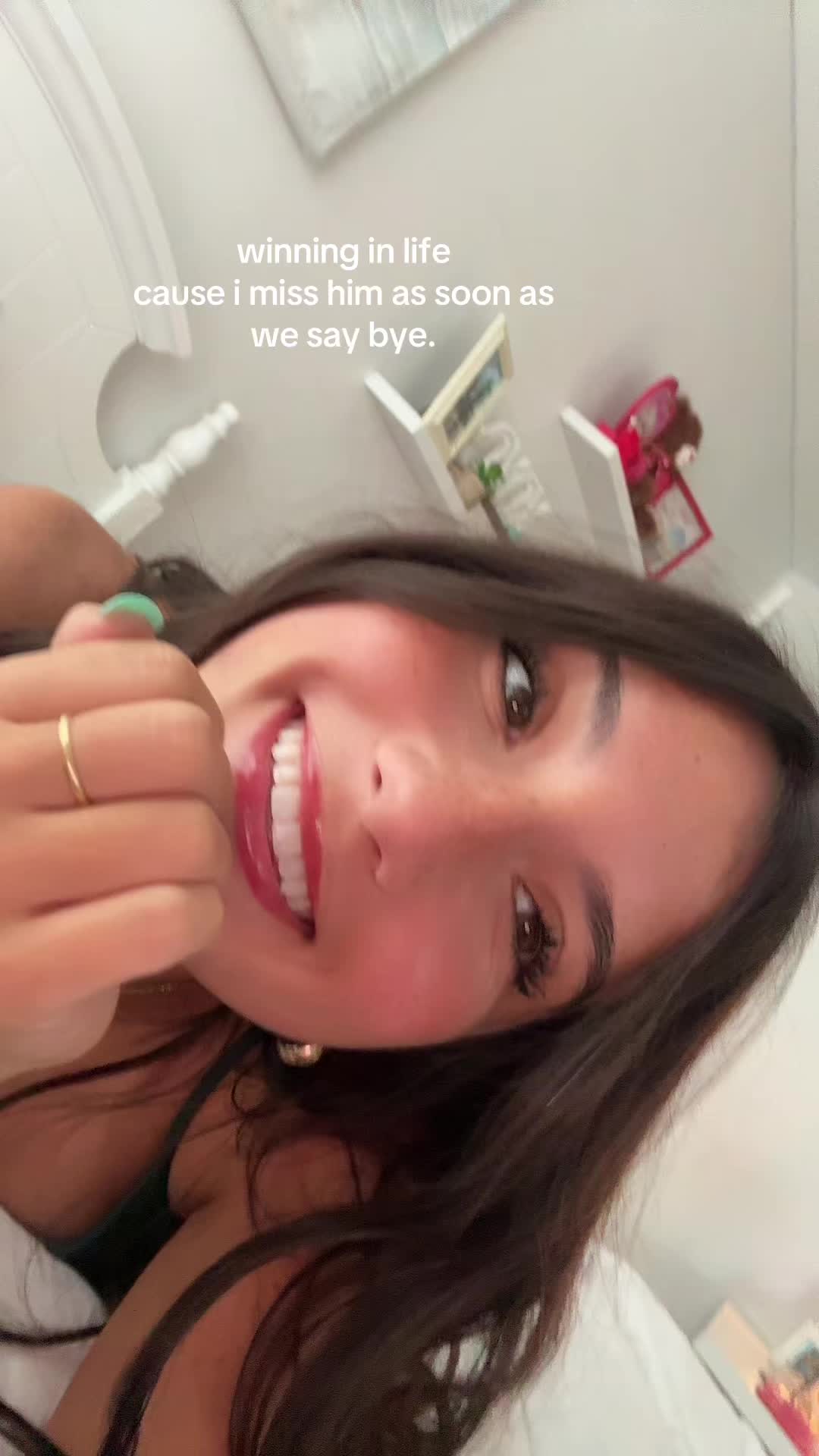 @??
