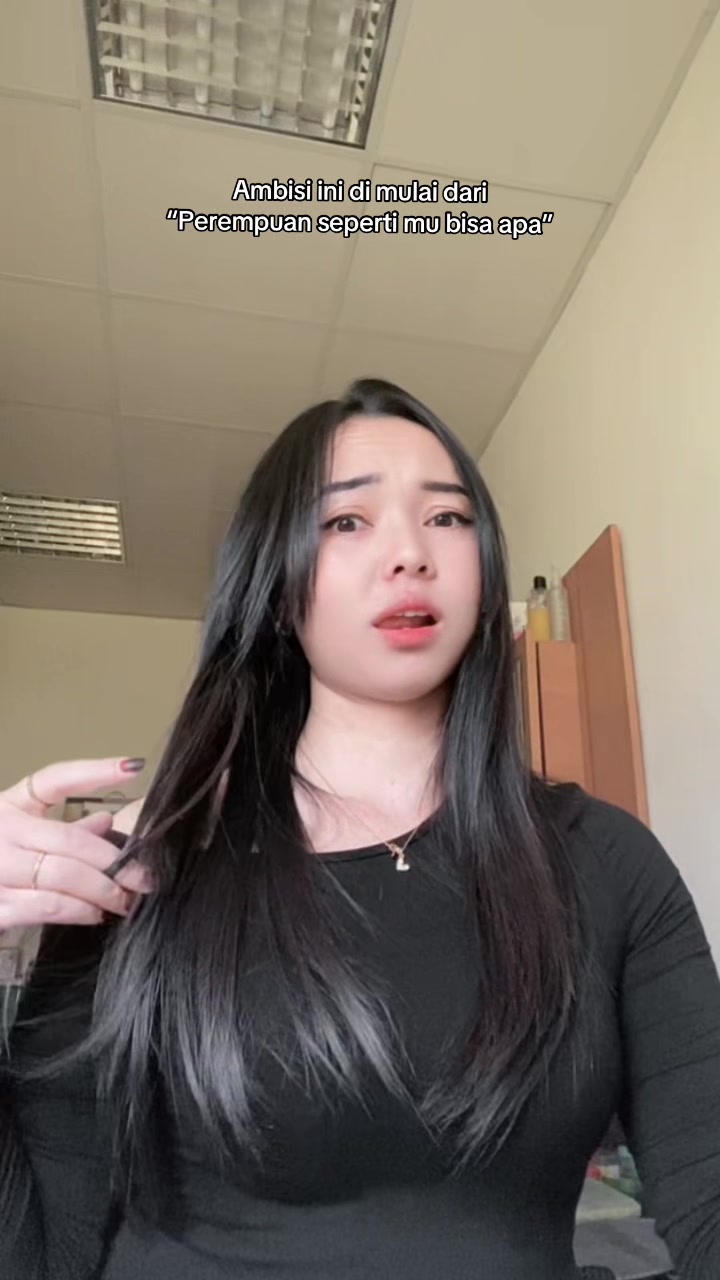 @𝐴𝑛𝑎𝑛𝑑𝑎_𝑦𝑢𝑙𝑦916