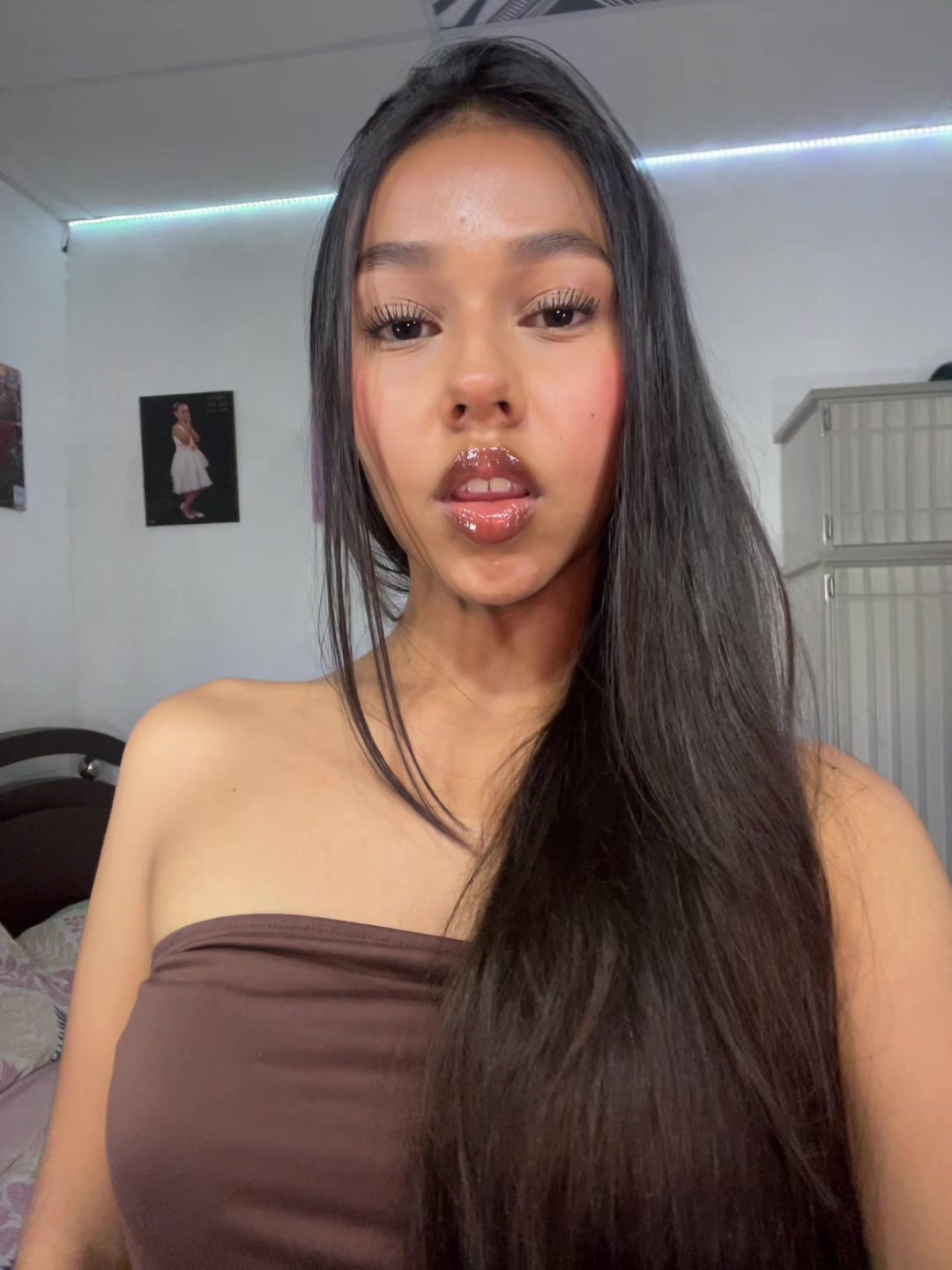 @️
