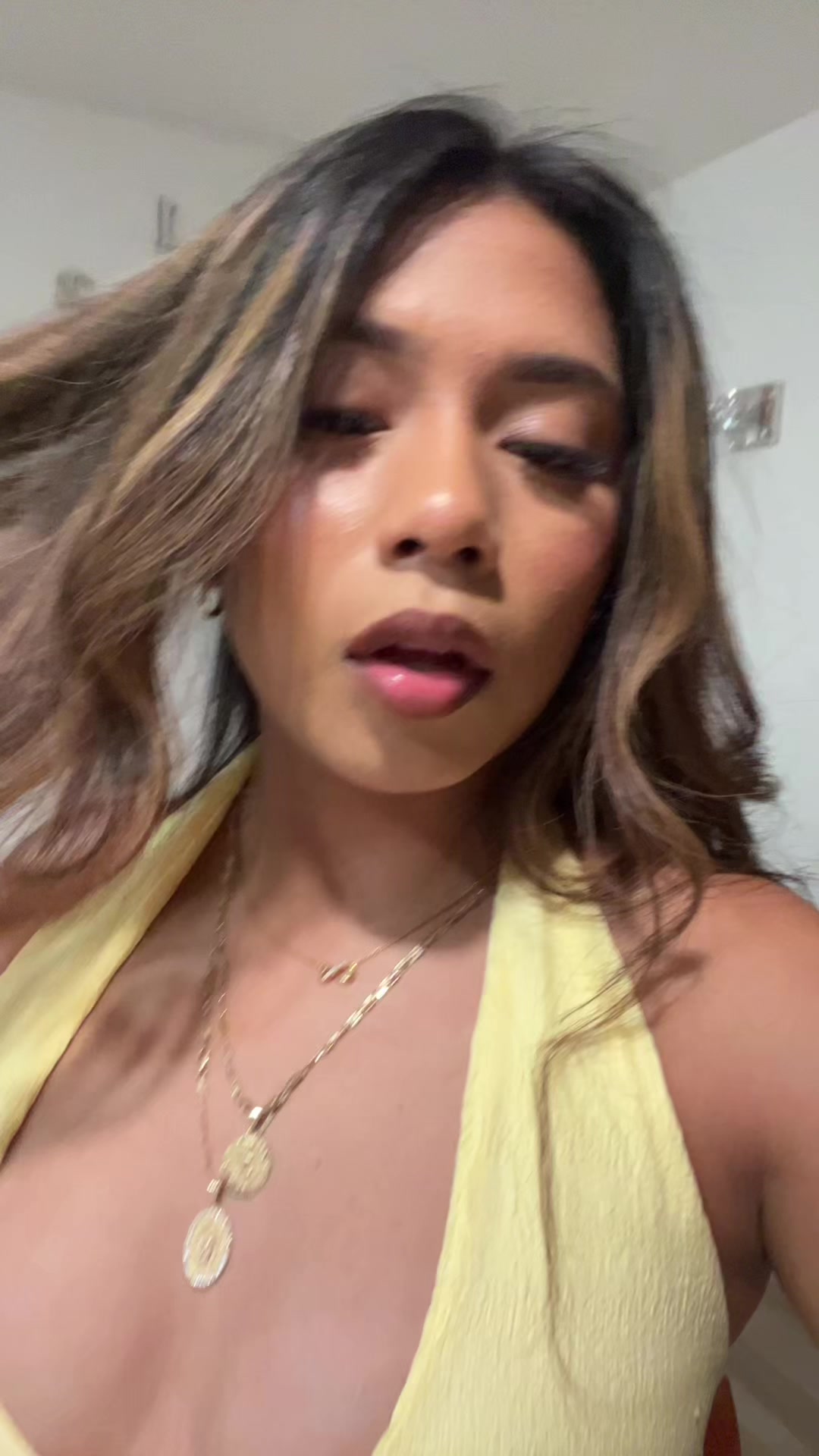 @anahi