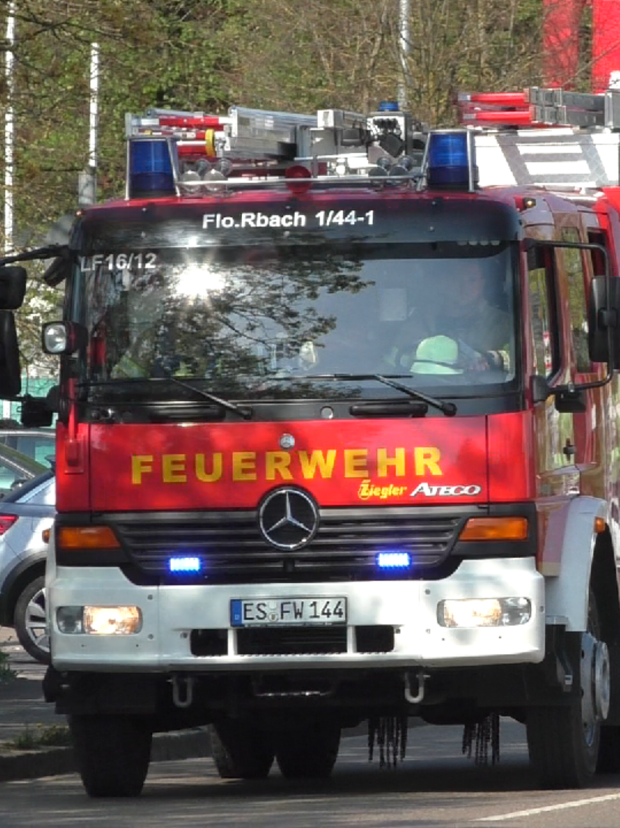 @Blaulicht_filmer_bw