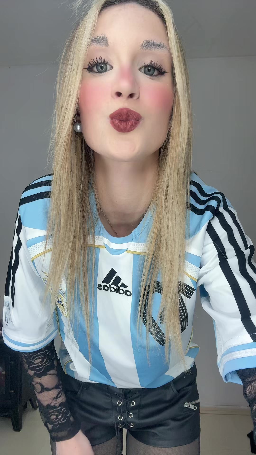 @Isa