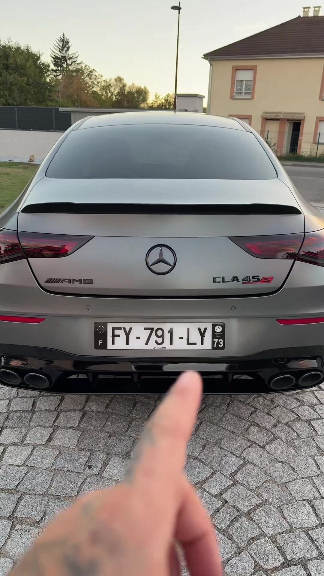 @Jas&Lau
