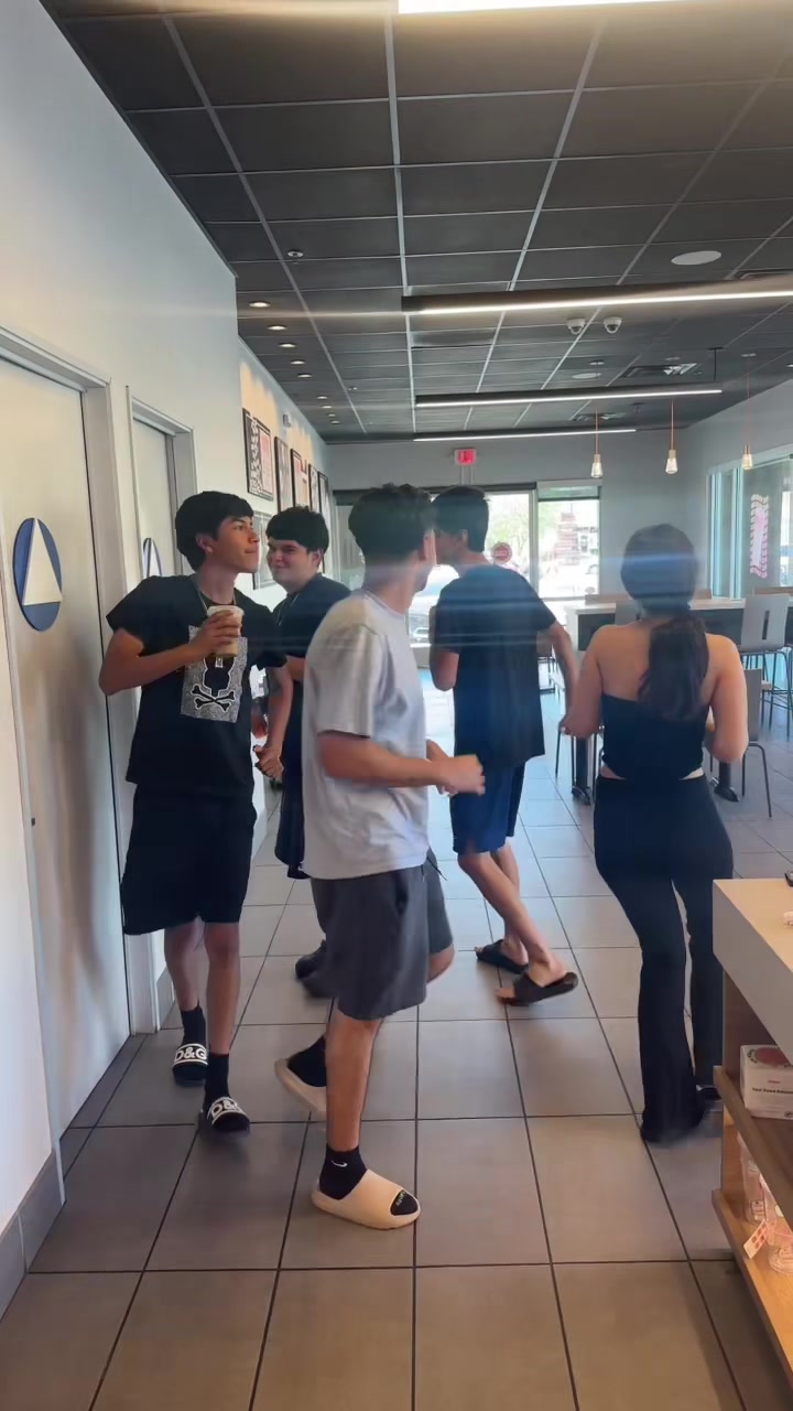 @𝐃𝐞𝐧𝐞𝐥𝐢