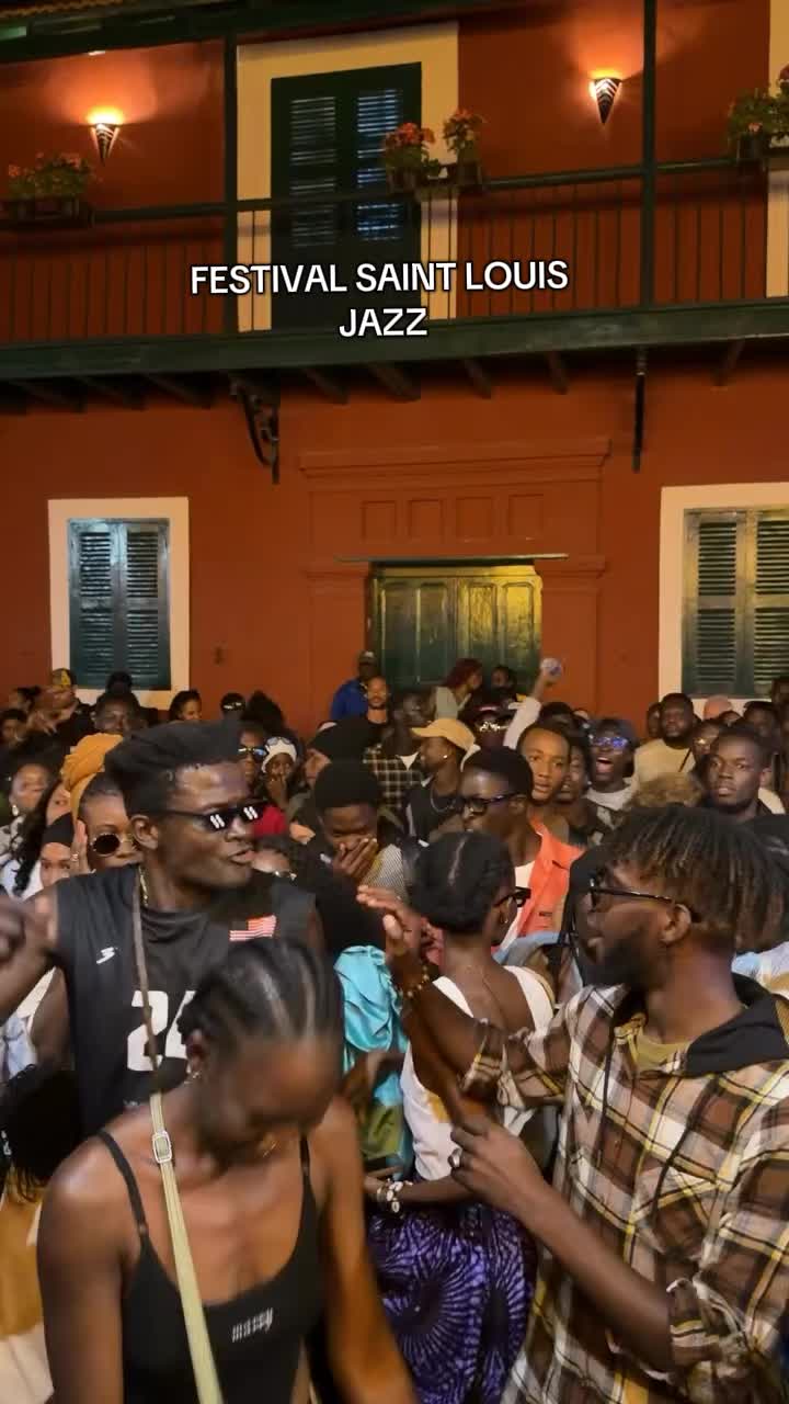 @#leboncoindedakar 🌃🚶♀️