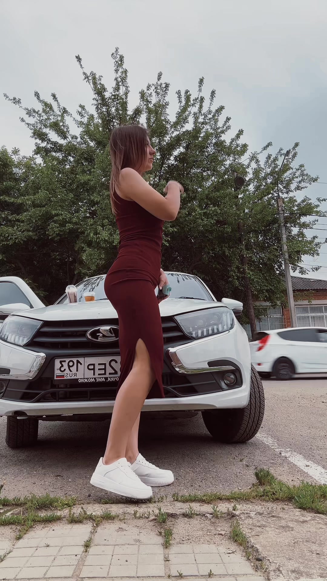 @v.m_882