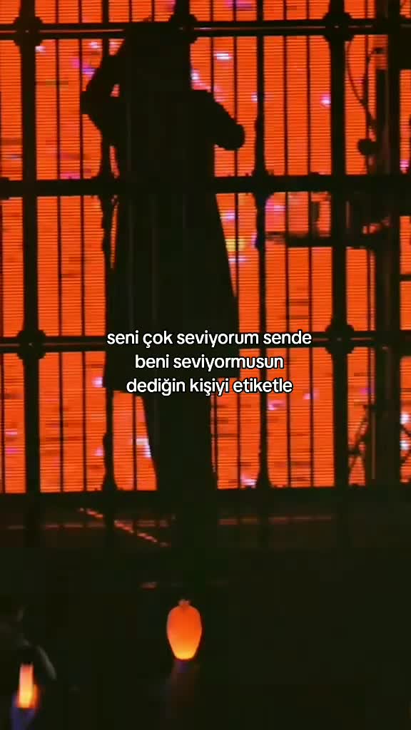 @★&sup1;⁹⁰⁵