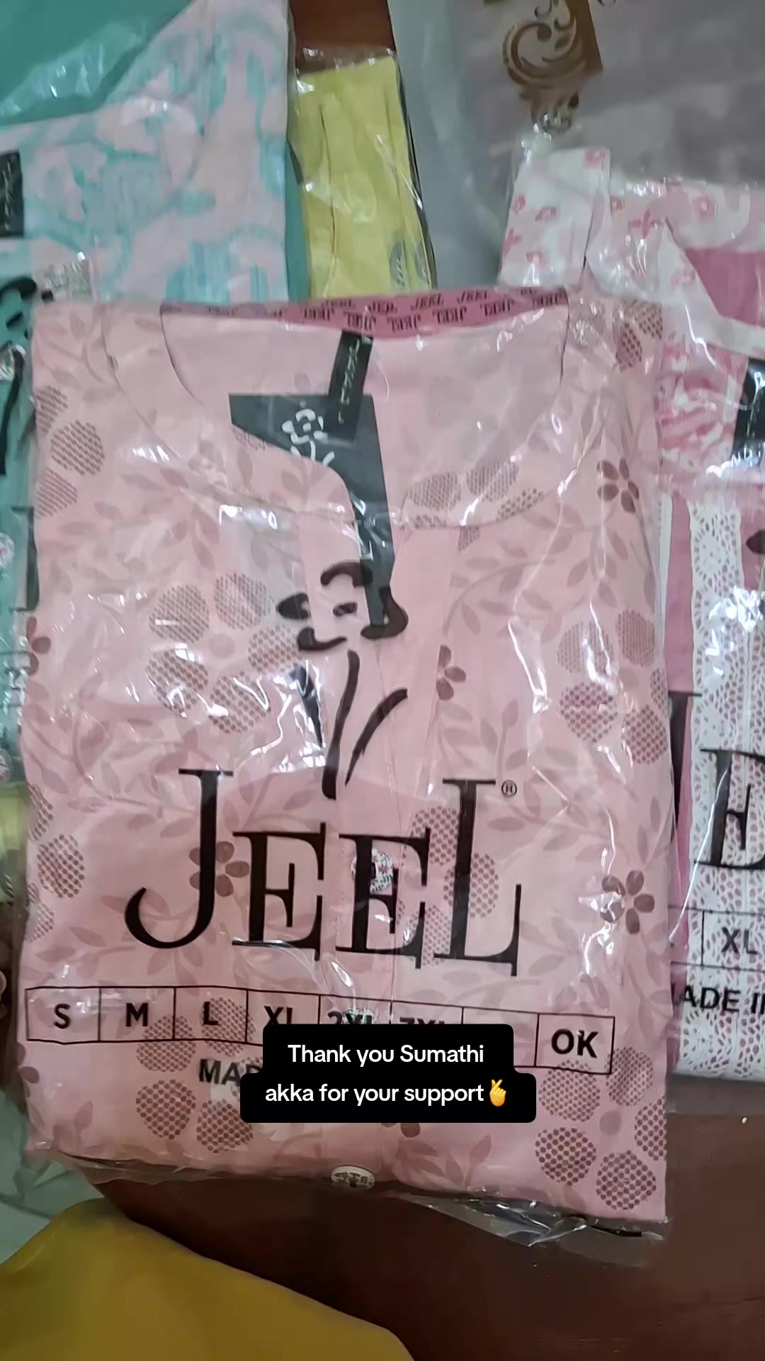 @Meshcollections