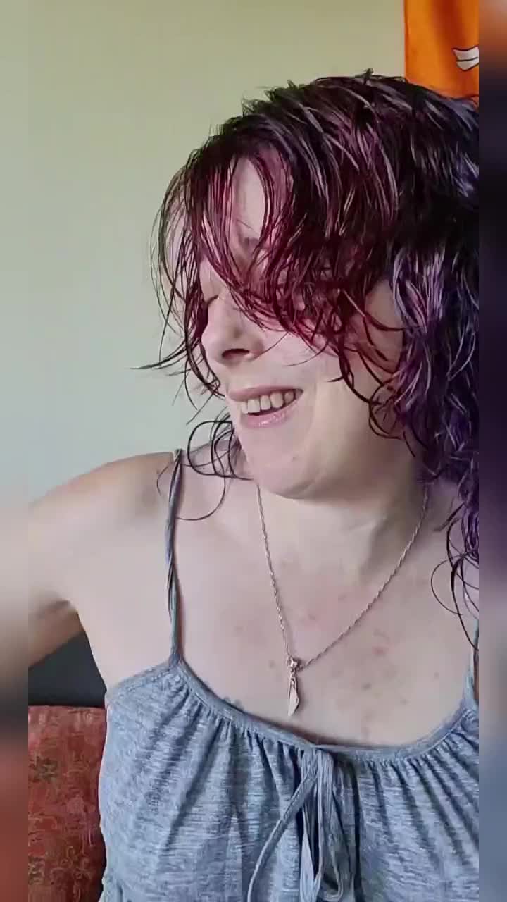 @Sterlingfrog 🐸(they/them)♿