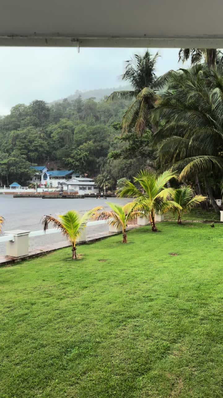 @Trini Surfer™️🇹🇹