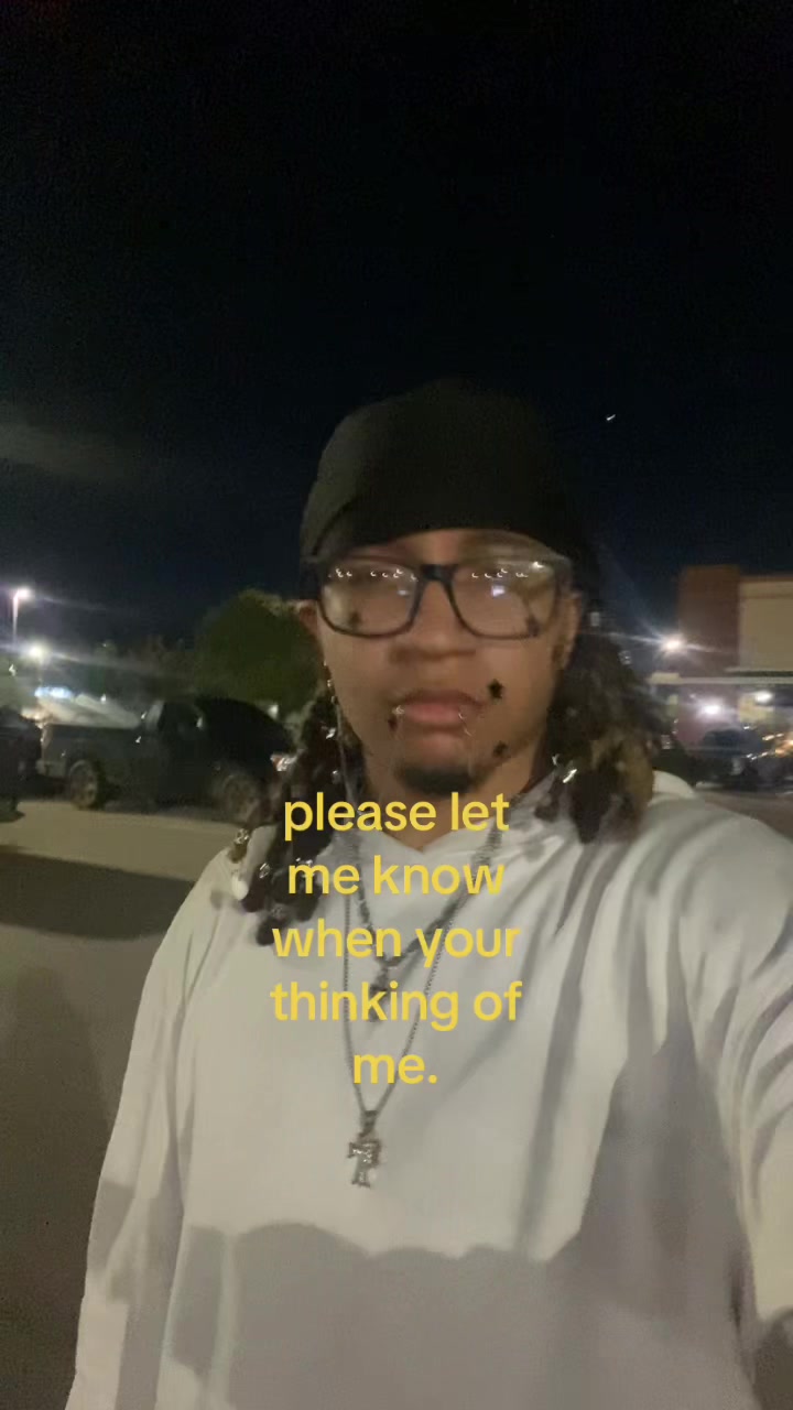 @whoz_twistann