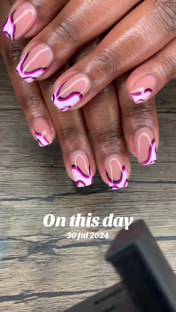 @Memyselfandnails1