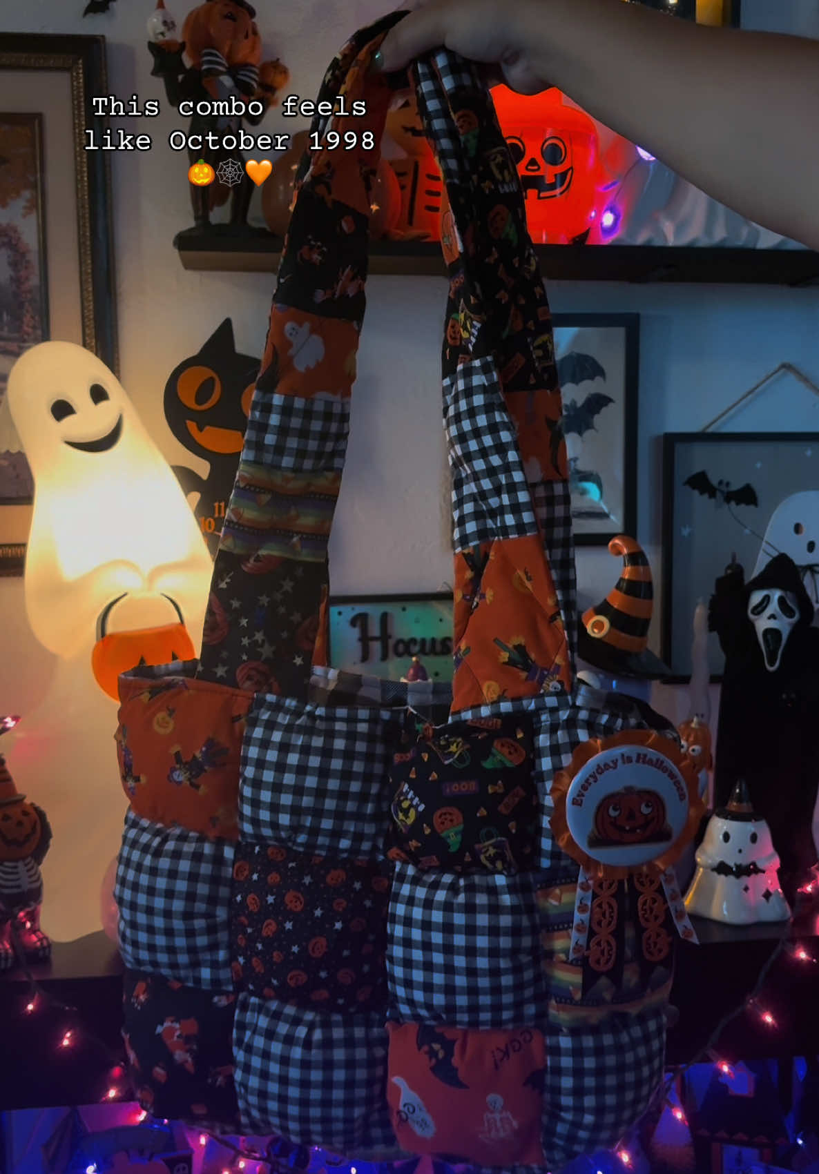 @Valeria🎃🖤🕸️