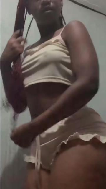 @melavue