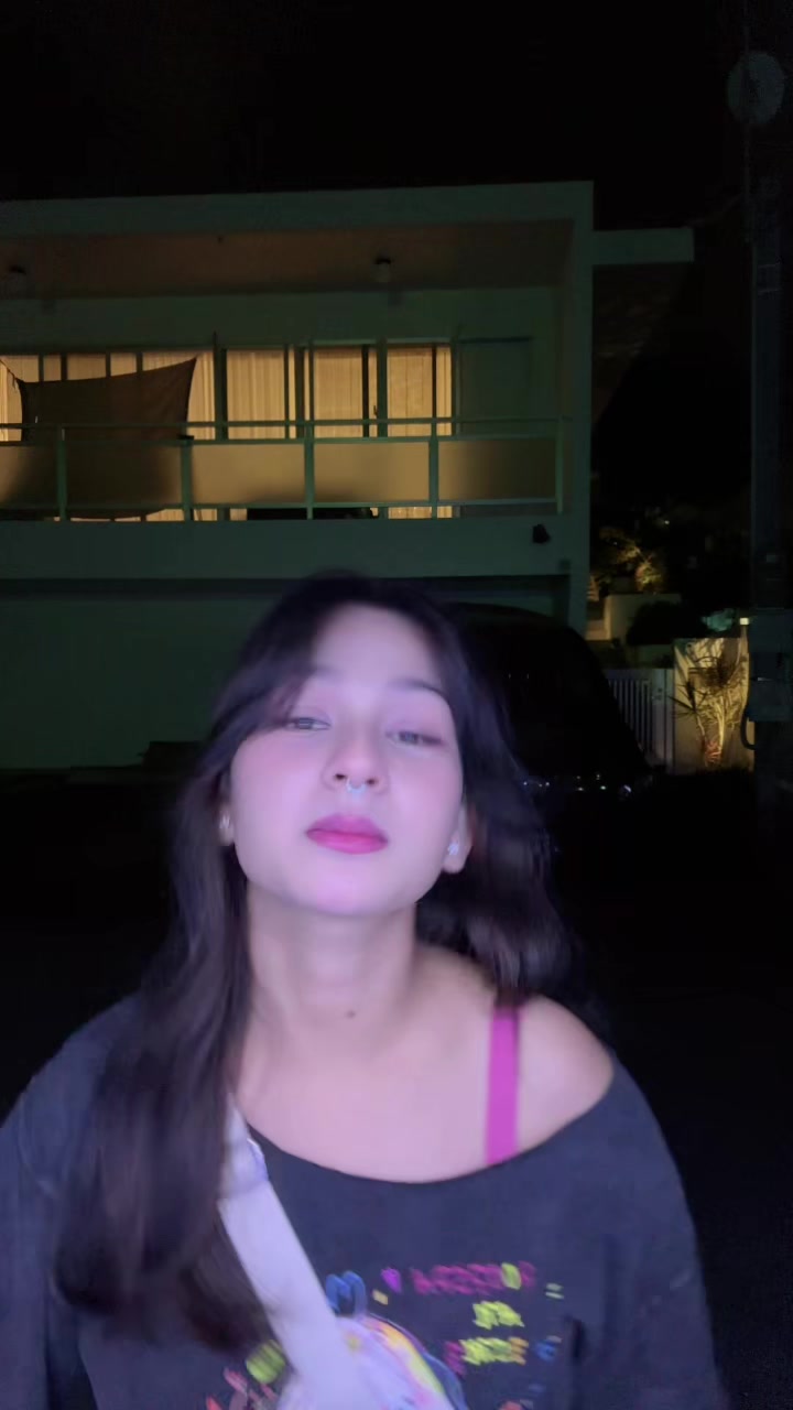 @ALINA🌸