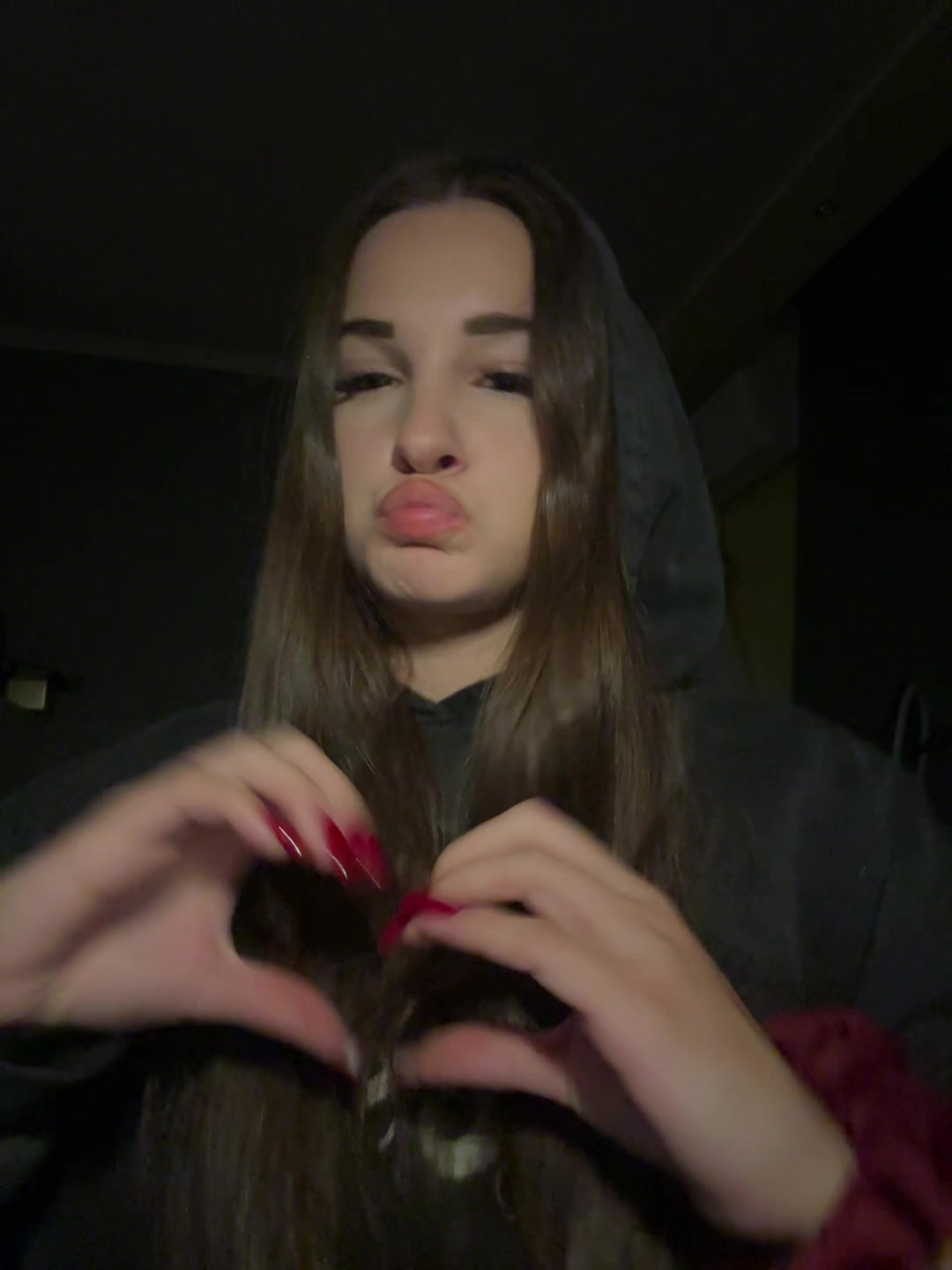 @𝐌𝐚𝐫𝐢𝐧𝐡𝐮𝐤