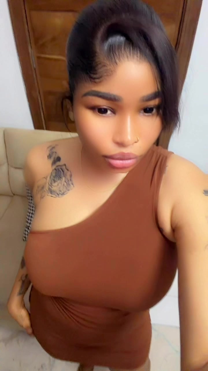 @QUEEN 👸 DAMMY😍🌹