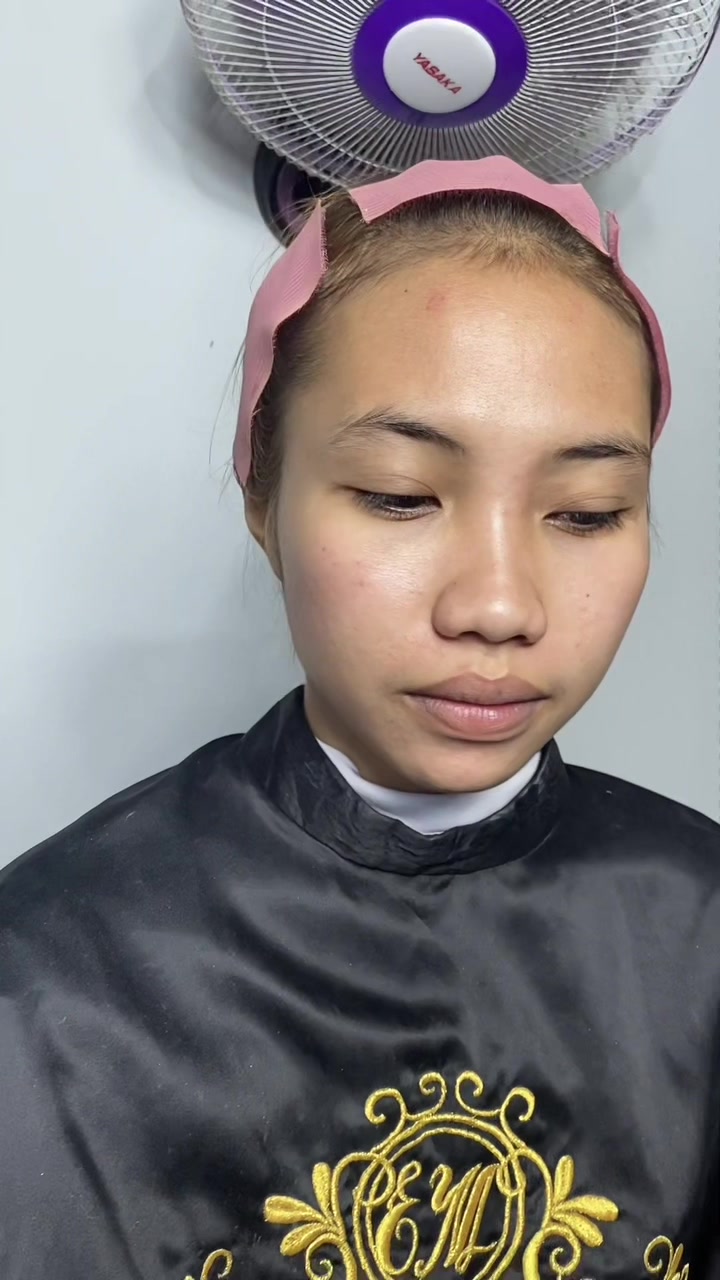 @Emma Makeup ๐