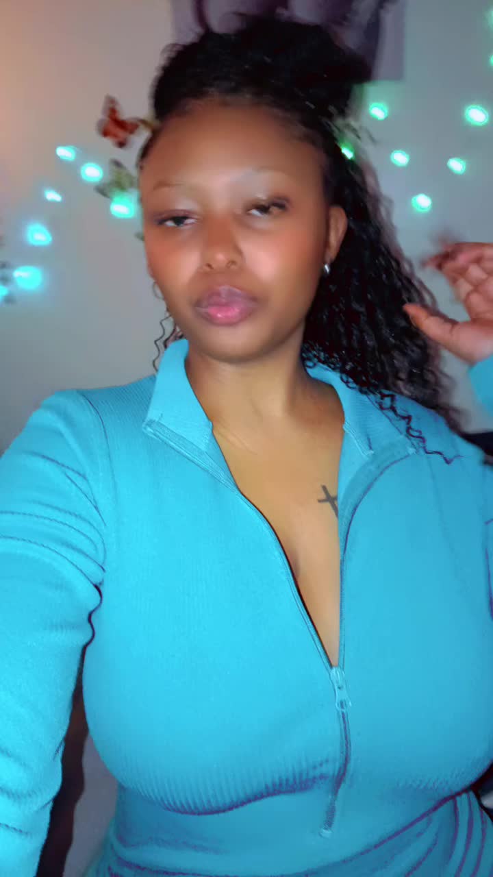 @Nyake🦋✨