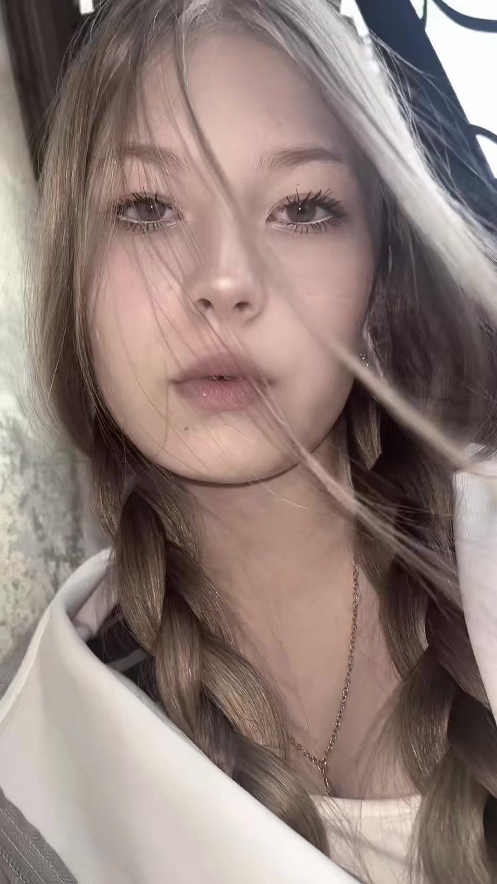 @Гайка