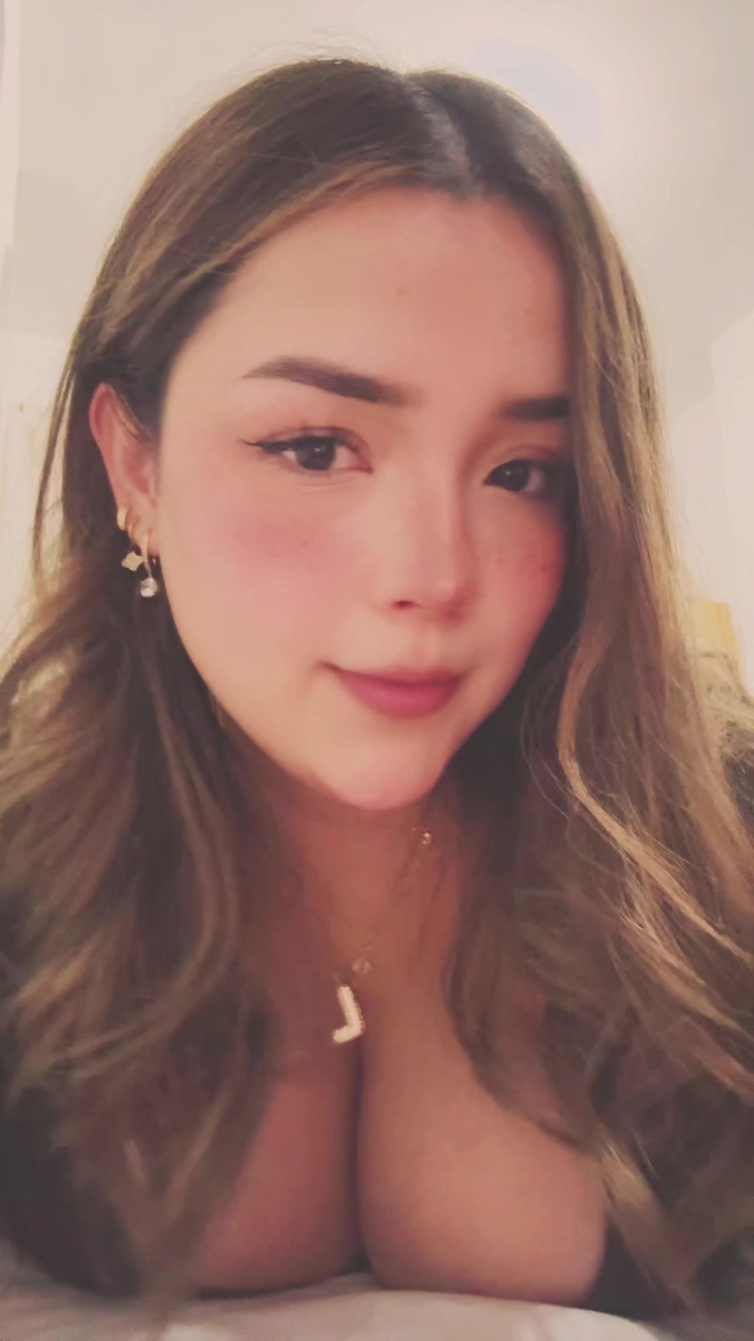 @Lara
