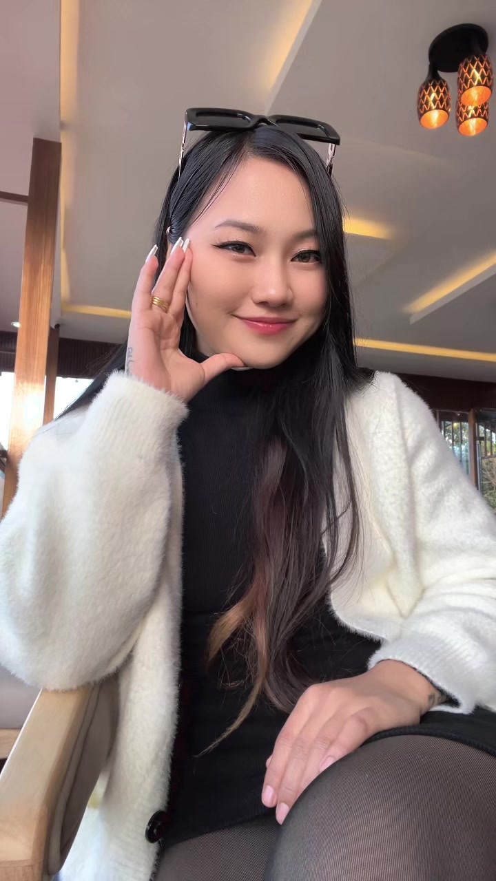 @ALEYSHA🤍🧿