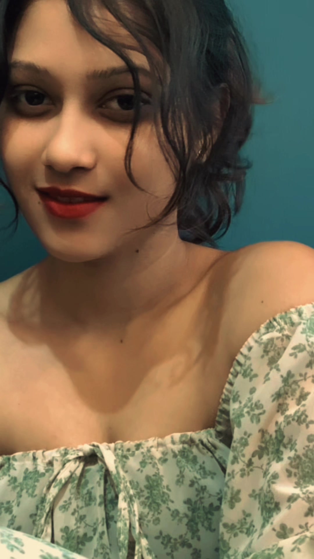 @Tharu_Girl 💋✨