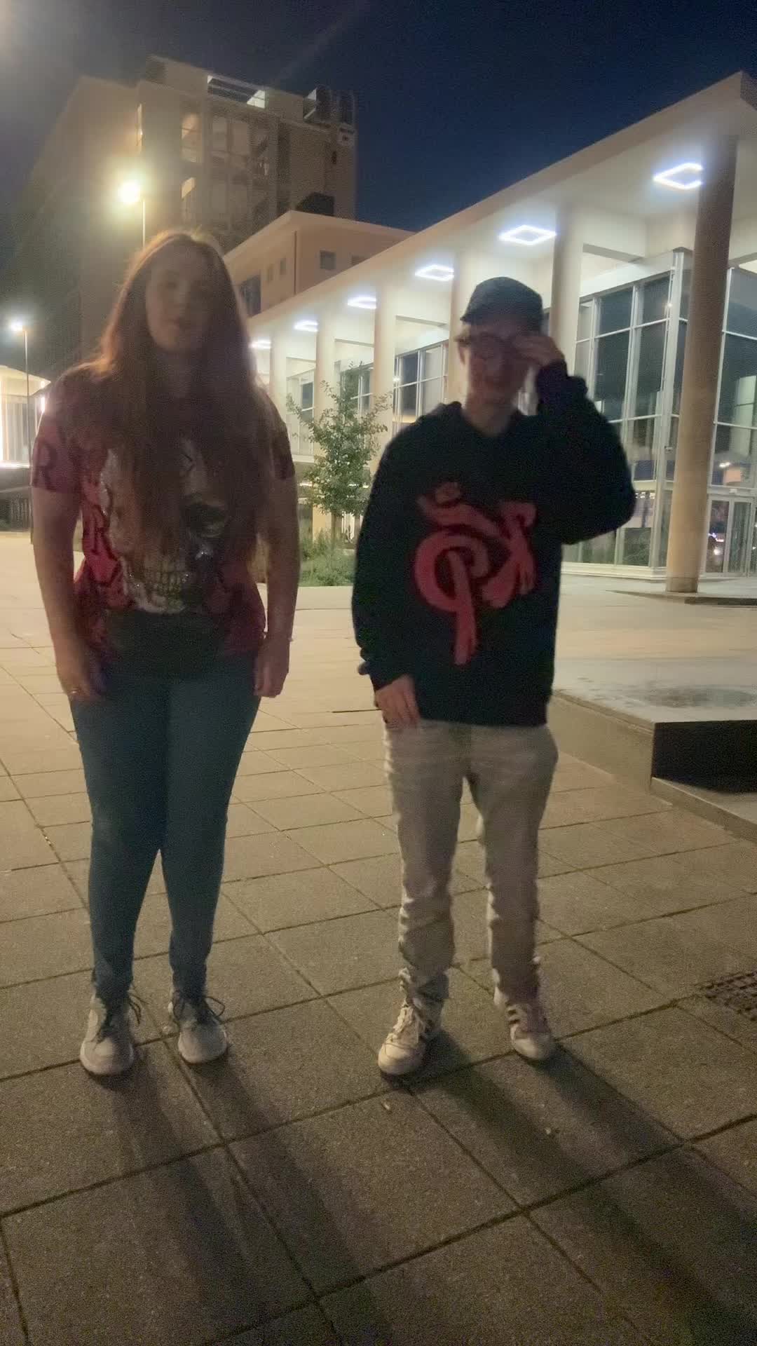 @Samantah_friends