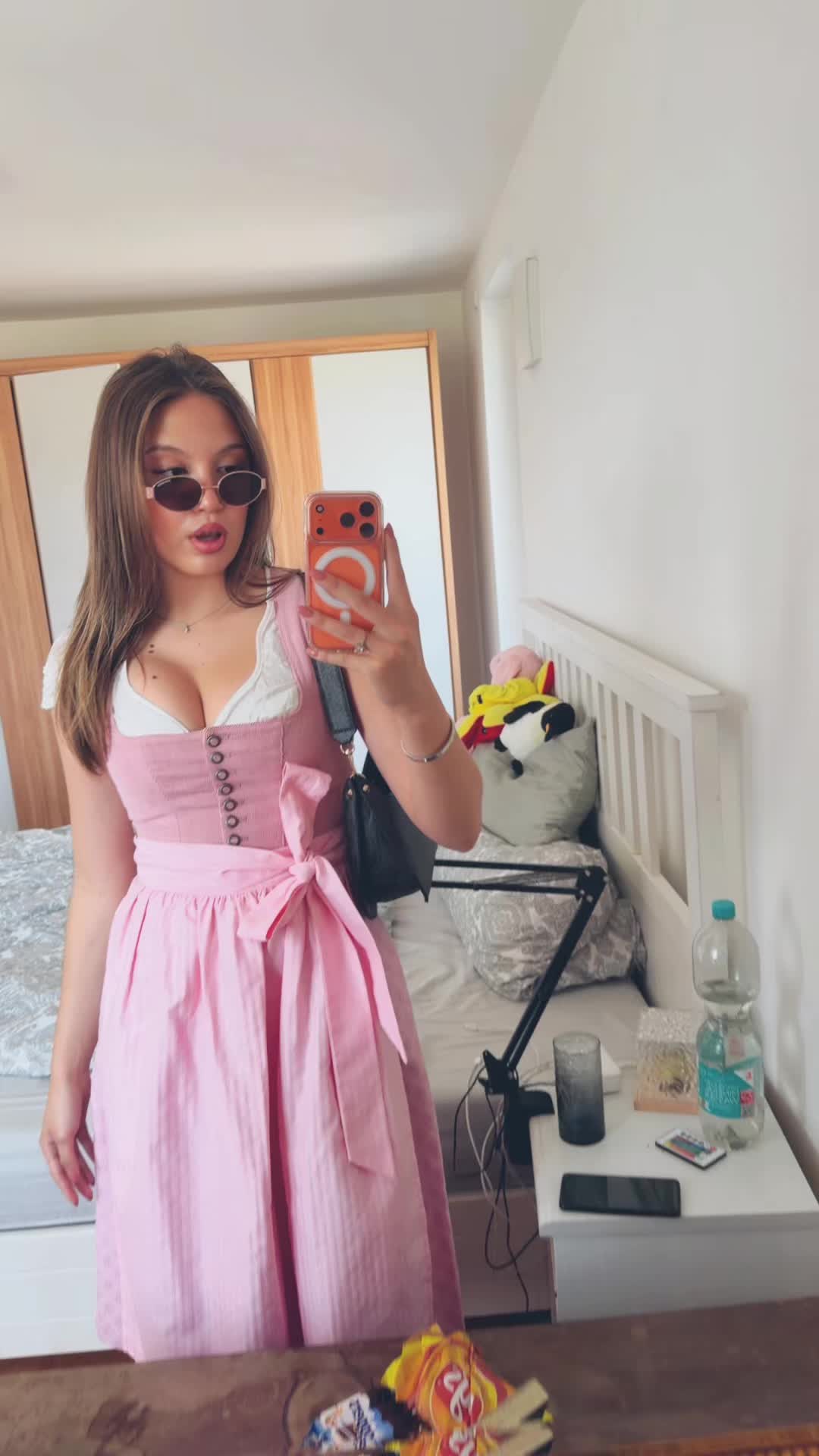 @Elii