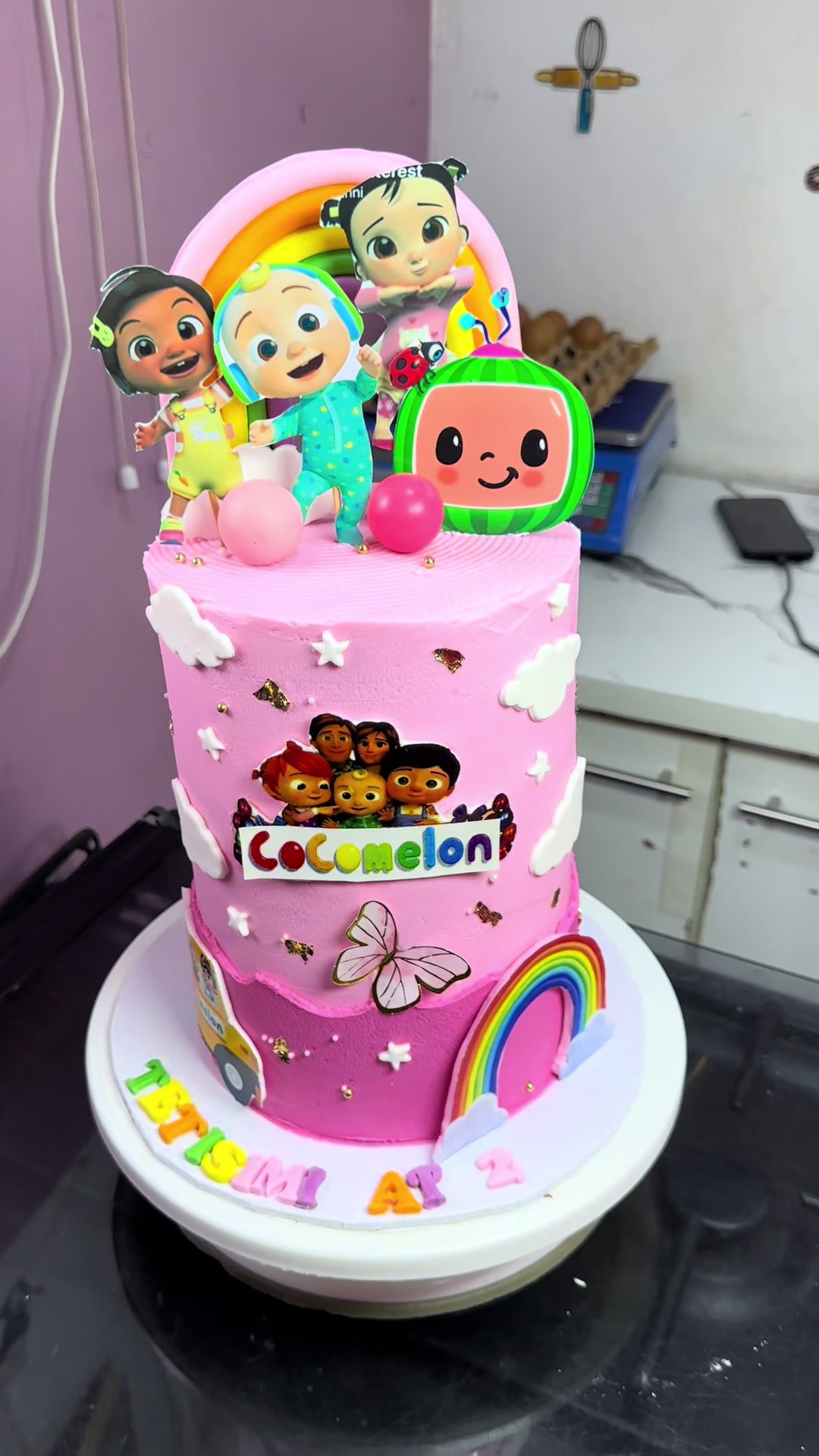 @Tohruks cakes of Ibadan