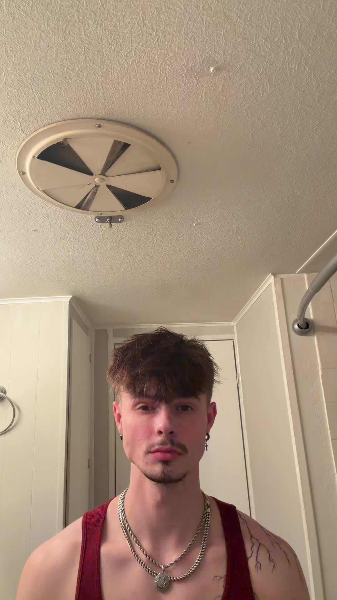 @Whxte Boy