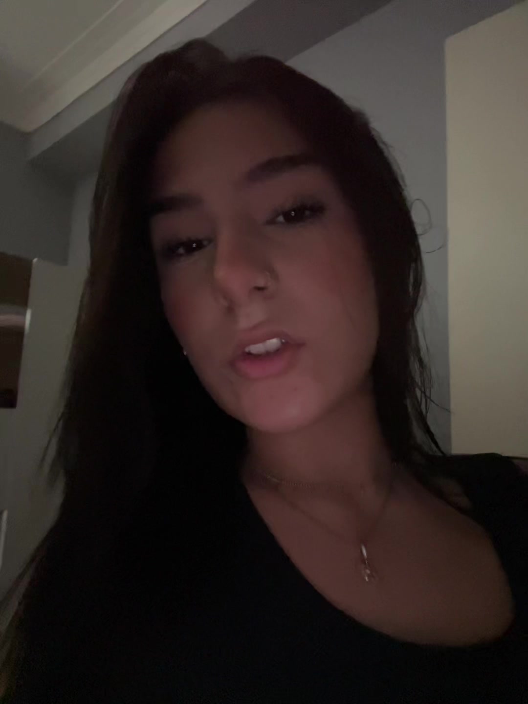 @larissa